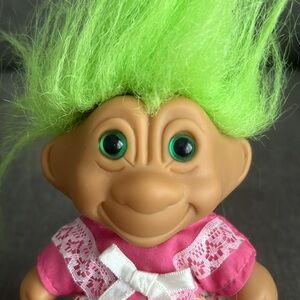 💚 HOST PICK 💚 Vintage Green Haired Troll Doll in Pink Dress